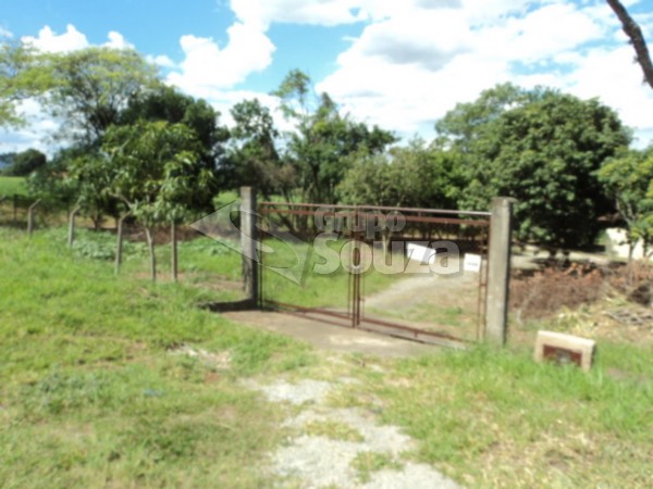 Chácara Córrego da Onça Charqueada